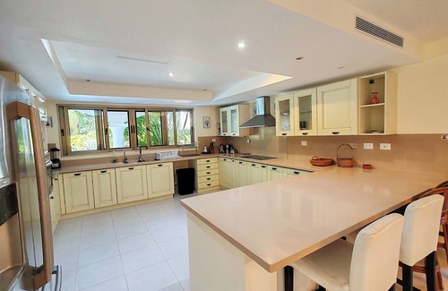 Bavaro Villa | DR 4BR Villa Coco7 close to everything +FREE Bonus