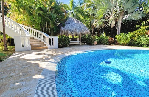 Bavaro Villa | DR 4BR Villa Coco7 close to everything +FREE Bonus