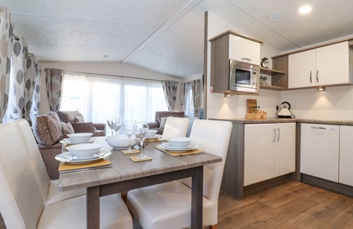 Morpeth Cottage | DRACO, pet friendly, character holiday cottage in Felmoor Park