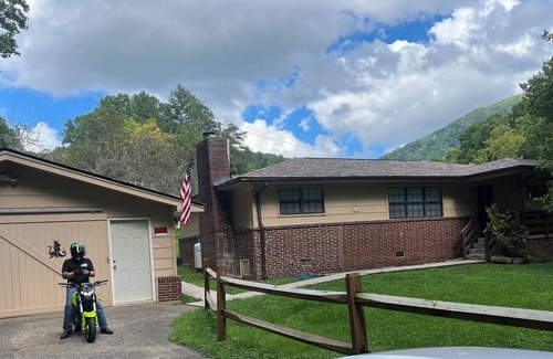 Robbinsville House | Dragons Lair - motorcycle friendly, all paved roads, lockable garage, no incline