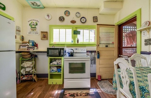 Thousand Island Park Cottage | Drake Cottage in Thousand Island Park, New York