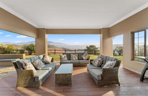 Himeville House | Drakensberg Luxury Accommodation - Misty Ridge