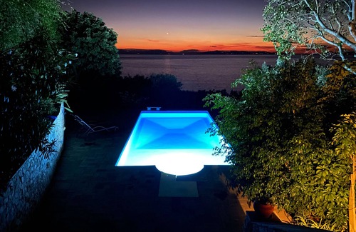 Thymari Villa | Dramatic location, Serene Sea Side Villa With Pool Near Temple of Sounion