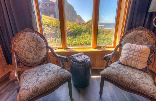 Yachats House | Dramatic Ocean Views. Tidepools. Dog friendly!
