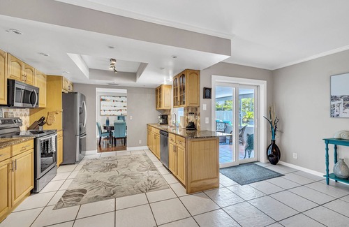 Boynton Beach House | Dream 3/2 Tropical Pool House East Boyton - Near The Beach And Atlantic Avenue