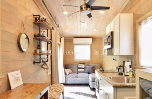 Cottonwood Apartment | Dream at Tiny Camp Cottonwood