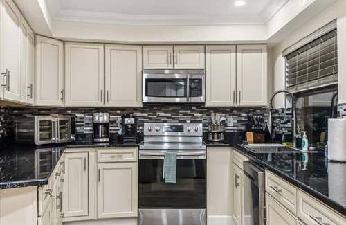 Palm Harbor Villa | Dream Home Family Retreat | 4BR, Near the Gulf