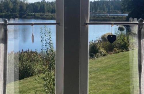 Holmsjo Villa | Dream home with lakeside plot