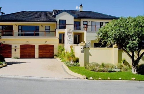 Melkbosstrand Villa | Dream House on the Ocean