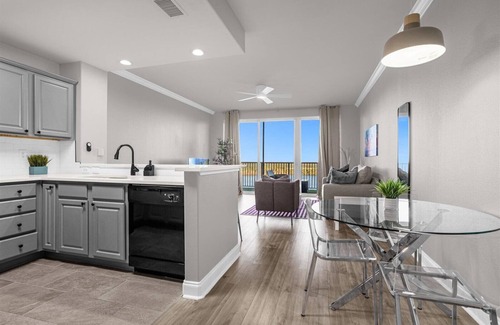 Florida Central Atlantic Coast Condo | DREAM location at newly modern Lakeview spot