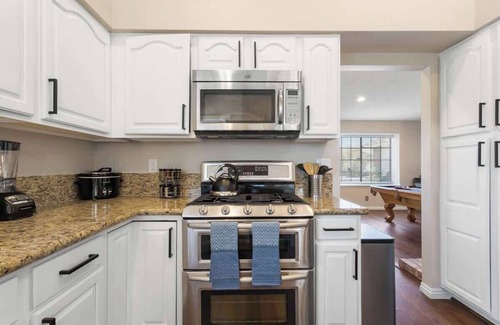 North Las Vegas House | Dream Retreat-Remodeled 4BR w/Pool & Spa and MORE