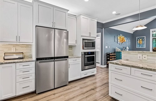 Asheville House | Dream Retreat with Private Pool, Full Outdoor Kitchen, Wifi and EV Charger
