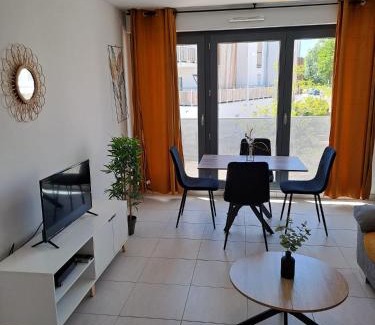 Magny-le-Hongre Apartment | Dream stay appartment 7 Minutes Disneyland Paris