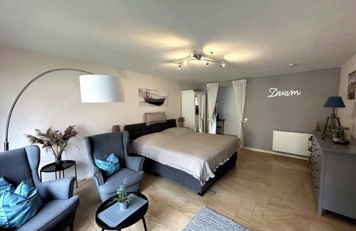 Diedrichshagen Apartment | Dream Summary: In no