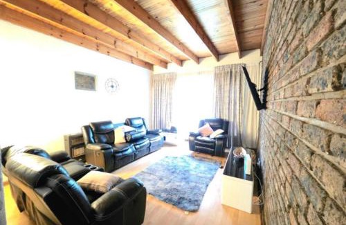 Vanderbijlpark House | Dream vacation home