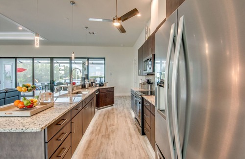 Burnt Store House | Dream villa in Cape Coral for 8 people, directly on the lake and access to the golf course