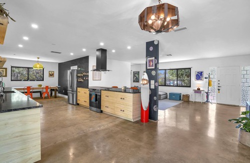 Miami Shores House | Dream Villa with private oasis