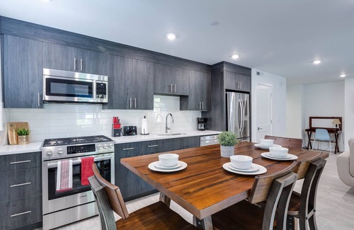 Kenton Condo | Dreamer #3-Just Steps from the Max (No Stairs)