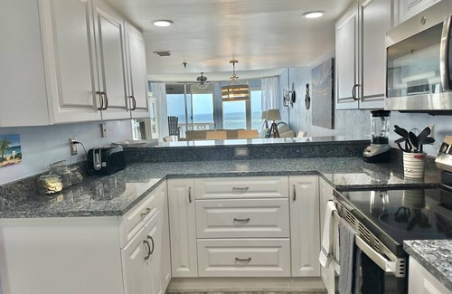 Ormond Beach Condo | Dreams Come True! Charming 2-bedroom beachfront condo in delightful Ormond Beach
