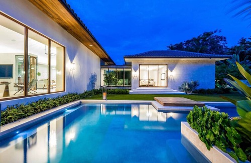 Bayside Historic District Villa | DreamVilla/Pool! Brand New Modern Construction!