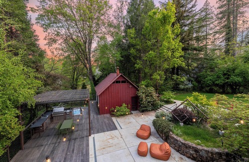 Nevada City House | Dreamy 5-bedroom Estate in Beautiful Downtown Nevada City with Pool