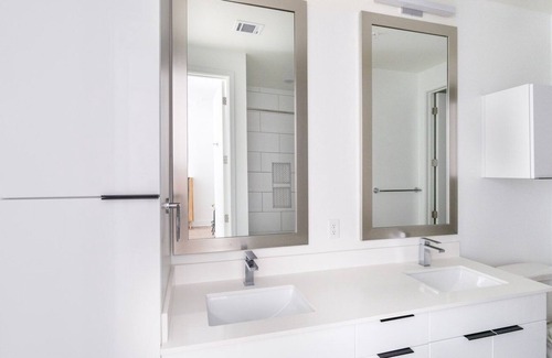 Brentwood Apartment | Dreamy Central Austin 1BR w/ Pool, Roof & W/D, nr Domain, by Blueground