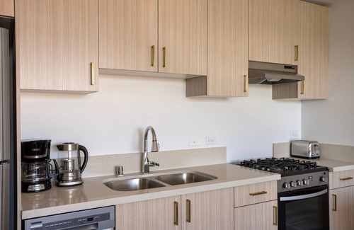 Palms Apartment | Dreamy Culver City 1BR w/Gym in Walkable Neighborhood, by Blueground