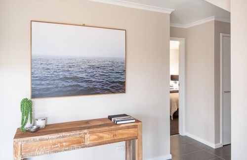 Dromana House | Dreamy Dromana Family Getaway – with Jacuzzi