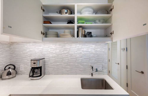 Georgetown Apartment | Dreamy Georgetown 1BR w/storage space near Montrose Park by Blueground