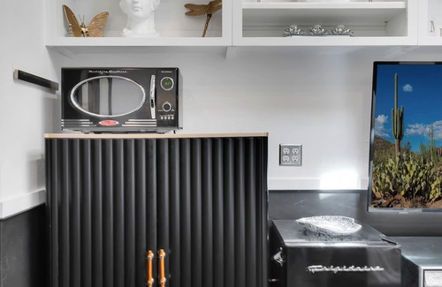 West University Apartment | Dreamy, Monochromatic Studio! Close to UofA! Walk to campus/4th ave/downtown!