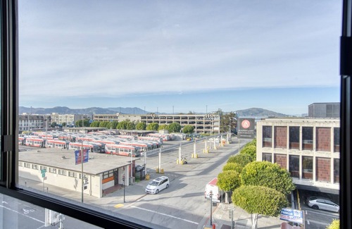 North Beach Apartment | Dreamy North Beach 1BR w/Gym & Pool, near TJ + MUNI, by Blueground