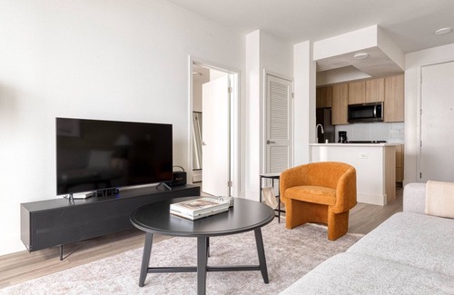 NoHo Arts District Apartment | Dreamy North Hollywood 2BR w/Gym, Pool & BBQ, nr Shops, by Blueground