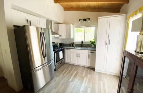 Warm Sands House | Dreamy Palm Springs studio getaway