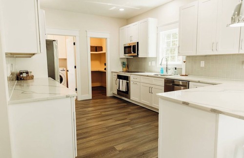 Garden City House | Dreamy Palms · Relaxed Beach Vibes | 2 Miles to Sand | Game Room