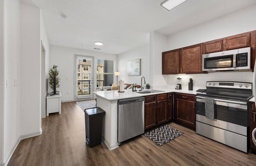 Frisco Apartment | Dreamy retreat in Frisco w/Pool & Gym