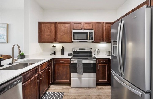 Frisco Apartment | Dreamy retreat in Frisco w/Pool & Gym