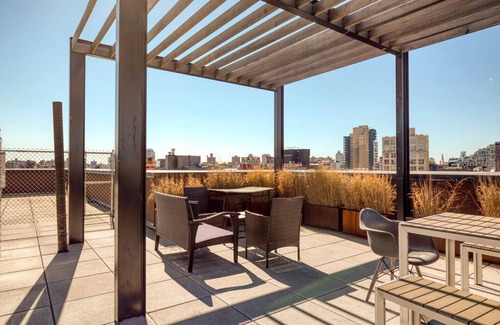 Williamsburg Apartment | Dreamy Williamsburg 1BR w/W/D & Gym, nr Domino Park, by Blueground