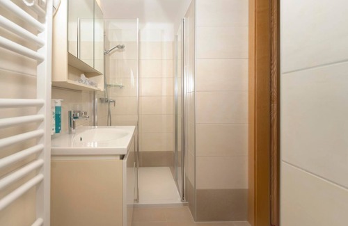Altfinkenstein House | Dreibettzimmer - Finkensteiner Hof, Dion Hotels & Resorts Gmbh