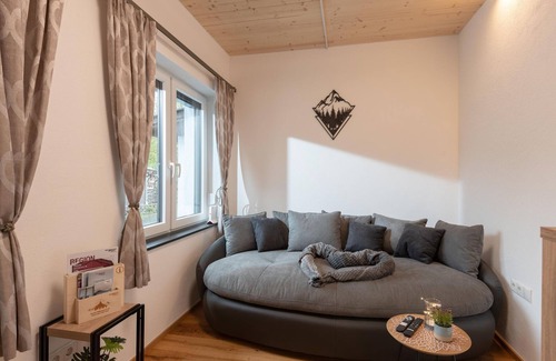 Angath Apartment | Dreiländerblick Appartement - Appartement/fewo, Dusche und Bad, WC, Neuwertig