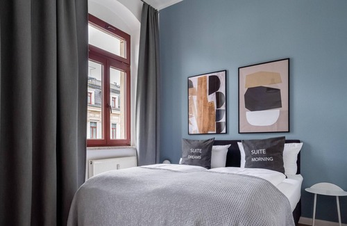Innere Neustadt Apartment | Dresden Hoyerswerdaer Str | Two-Bedroom Suite XXL