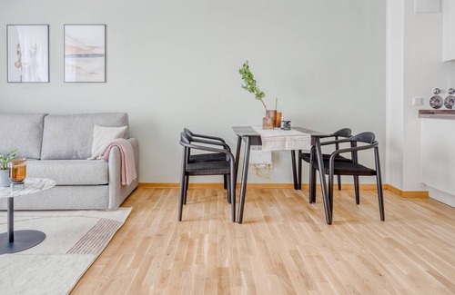 Innere Vorstadt Apartment | Dresden Wallstr | One-Bedroom Suite + Terrace