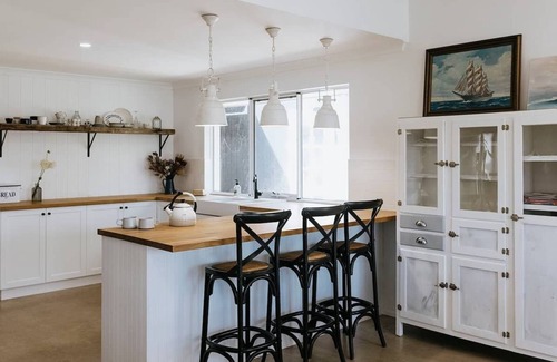 Quindalup House | Drift House · Dunsborough Retreat & Walk to Beach | Margaret River Properties