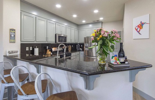 Copperopolis House | Drifters Wake & Wine Getaway