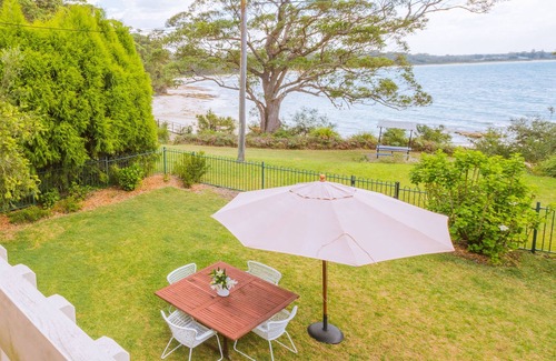 Vincentia House | Driftwood - Beachfront location, pet friendly, families