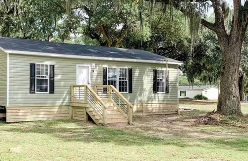 Beaufort House | Driftwood Dunes - Sleeps 6