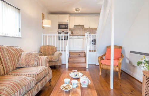Little Haven House | Driftwood, Holiday Home Broad Haven, Sleeps 2, 1 bedrooms, bathrooms