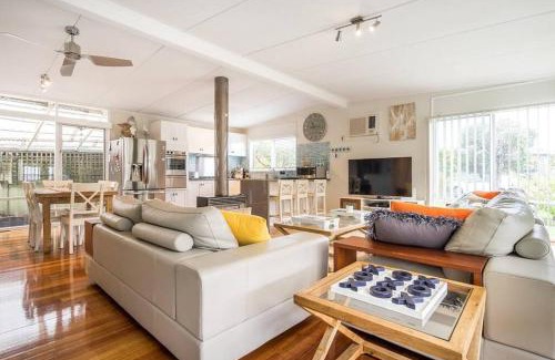 Rosebud House | Driftwood Retreat