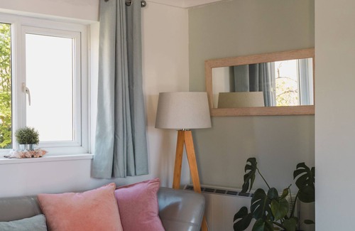 Croyde Cottage | Driftwood, Sleeps 6, Pets, Hot Tub