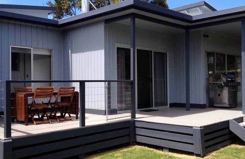 Venus Bay House | Driftwood - stylish, clean backing right onto the dunes.