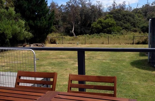 Venus Bay House | Driftwood - stylish, clean backing right onto the dunes.